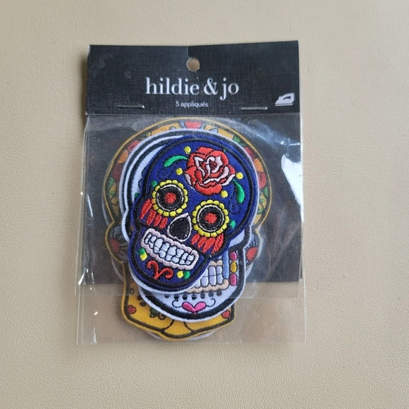 NWT HILDIE & JO Iron On Sew PATCH APPLIQUE Pack Of 5 Skull - Picture 1 of 11